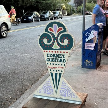Cornet Custard - Sign - Ice Cream & Frozen Yogurt Near Me - Portland, Oregon