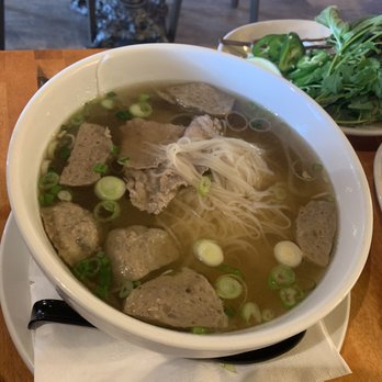 Pho Long Restaurant - P3: Pho with brisket and meatballs - Vietnamese Near Me - St. Louis, Missouri Pho Long Restaurant - P3: Pho with brisket and meatballs - Vietnamese Near Me - St. Louis, Missouri