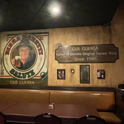 Cloverleaf Pizza