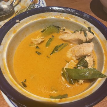 Bambúbox - Red curry with chicken (again already eaten a lot of it) delicious!! Favorite dish we had. - Thai Near Me - Madrid, M