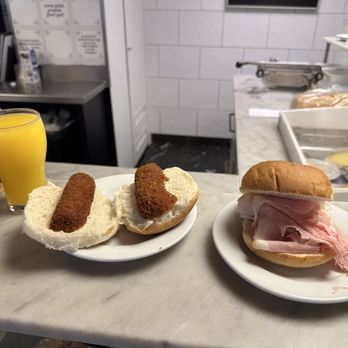 Van Dobben - Kroket - Breakfast & Brunch Near Me - Amsterdam, New Hampshire Van Dobben - Kroket - Breakfast & Brunch Near Me - Amsterdam, New Hampshire