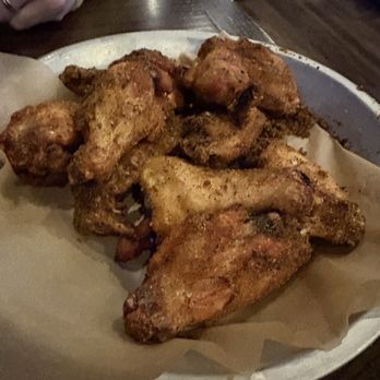 Doc's Smokehouse - 5 Wings - Barbeque Near Me - Dyer, Indiana