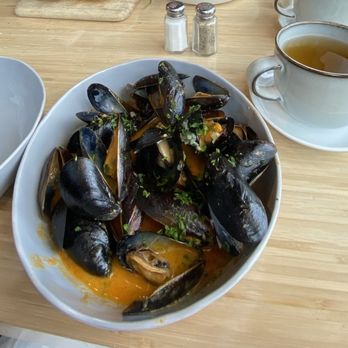 Soleil Bistro & Bar - Mussels in coconut red curry sauce - Waffles Near Me - Calgary, Alberta Soleil Bistro & Bar - Mussels in coconut red curry sauce - Waffles Near Me - Calgary, Alberta
