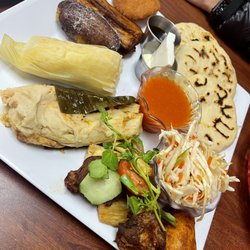 Pupusas House - Sample Platter