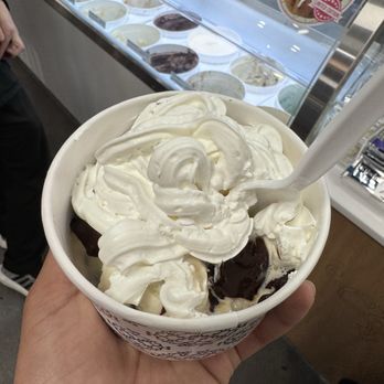 Kilwins Ice Cream - Chocolate - Fudge - Chocolatiers & Shops Near Me - The Colony, Texas Kilwins Ice Cream - Chocolate - Fudge - Chocolatiers & Shops Near Me - The Colony, Texas