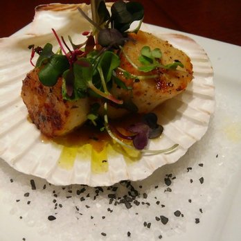 Seasons 52 - glazed scallops $5 happy hour - New American Near Me - Phoenix, Arizona