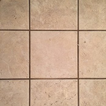 Vacasa - Boise - I cleaned the center tile, the rest are filthy and turned our feet black. (Banana Wind/Maravilla July 2019 rental) - Vacation Rentals Near Me - Boise, Idaho