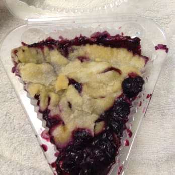 Rock Creek Lakes Resort - Blueberry pie - Hotels Near Me - Bishop, California