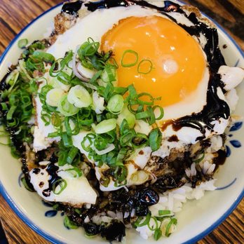 兩草 - Omg... look at that perfect yolk. - Malaysian Near Me - Hong Kong, HK