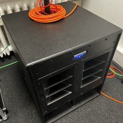 Uwe Wagner WL-Service - Mein Mackie SWA1801, läuft wieder wie am ersten Tag.