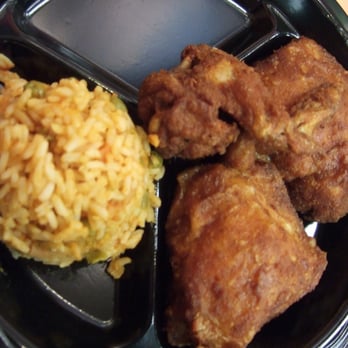 Pollo Campero - 3 piece dark meat meal with Spanish rice - Fast Food Near Me - Los Angeles, California Pollo Campero - 3 piece dark meat meal with Spanish rice - Fast Food Near Me - Los Angeles, California