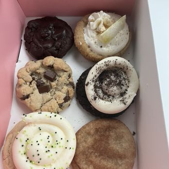 Crumbl - Rochester - Assorted - Bakeries Near Me - Rochester, New Hampshire