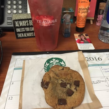Starbucks - Strawberry refreshers & chocolate chip cookie - Coffee & Tea Near Me - Frankfort, Kentucky Starbucks - Strawberry refreshers & chocolate chip cookie - Coffee & Tea Near Me - Frankfort, Kentucky