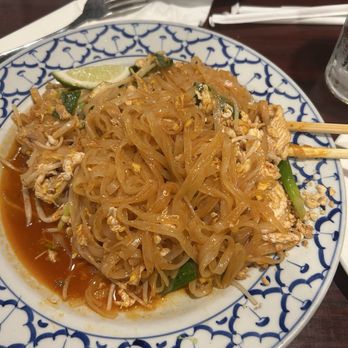 Tup Tim Thai Restaurant - Pad Thai - Thai Near Me - Gainesville, Florida