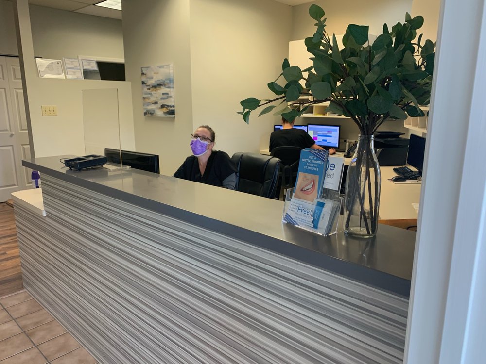 CONFIDENT SMILES AND IMPLANTS Updated August 2024 4133 Mexico Rd, Saint Peters, Missouri