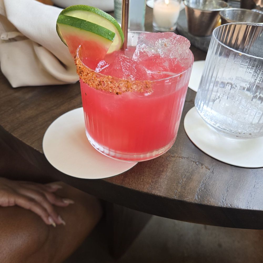 Melrose - Cocktail Bars Near Me - Houston, Texas Melrose - Cocktail Bars Near Me - Houston, Texas