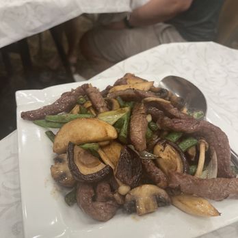 The Kitchen - Beef is over cooked and tough, no taste!! - Dim Sum Near Me - Millbrae, California