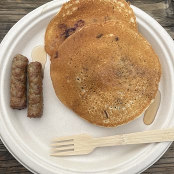 West Point Inn - Adult blueberry pancakes and sausage - Hotels Near Me - Mill Valley, California West Point Inn - Adult blueberry pancakes and sausage - Hotels Near Me - Mill Valley, California
