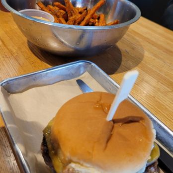 Hopdoddy Burger Bar - Burgers Near Me - Jacksonville, Florida Hopdoddy Burger Bar - Burgers Near Me - Jacksonville, Florida