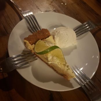 Indigo Crow - Keylime dessert - American Near Me - Corrales, New Mexico