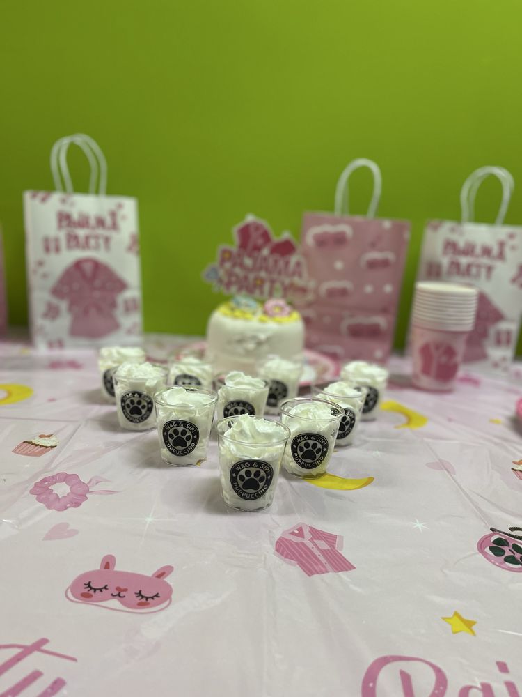 M & M Pet Boutique & Supplies - pet boarding facility in Middle Village, NY