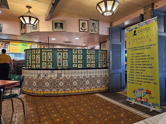 Chuy's by null