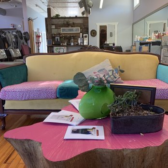 Planet Curls - Waiting area is real cute - Hair Salons Near Me - Houston, Texas