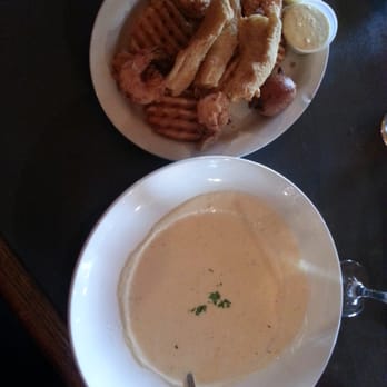 Fresh Catch Bistreaux - Lunch seafood platter & bisque - American Near Me - Marksville, Louisiana Fresh Catch Bistreaux - Lunch seafood platter & bisque - American Near Me - Marksville, Louisiana