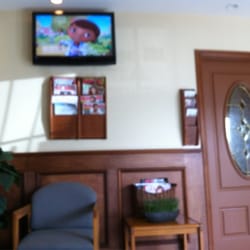 Lopez Jose L, DDS - Waiting area