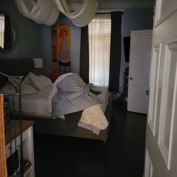 Bons Matins - My suite was safe and very quiet. Very romantic too