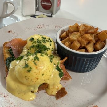 La Croquantine de matthieu - Royal Benedict - Bakeries Near Me - Doral, Florida La Croquantine de matthieu - Royal Benedict - Bakeries Near Me - Doral, Florida