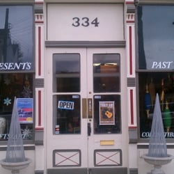 Past & Presents - Opening Day 11/03/2011