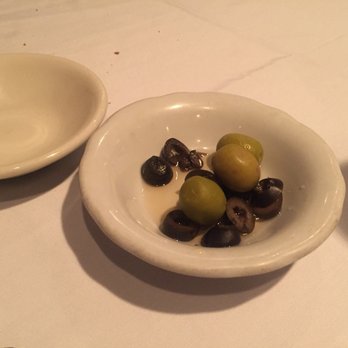 Torna A Sorrento Restaurant - Complimentary olives and peppers - very good - Italian Near Me - Elizabeth, New Jersey Torna A Sorrento Restaurant - Complimentary olives and peppers - very good - Italian Near Me - Elizabeth, New Jersey