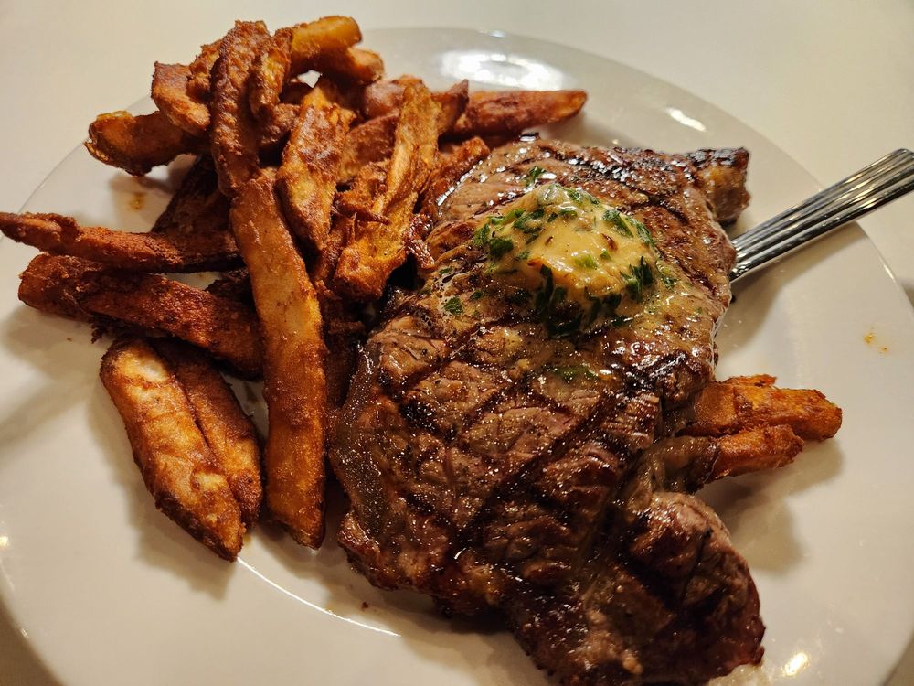 Whale's Tail - wedding in Anchorage, AK