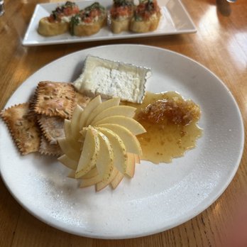 Bar Acuda - Whole Roasted Tomato Bruschetta and Local North Shore Honeycomb - Tapas Bars Near Me - Hanalei, Hawaii