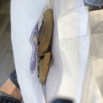 Insomnia Cookies - Gluten free cookie - Food Delivery Services Near Me - Auburn, Alabama