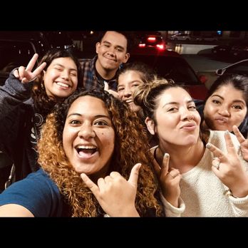 Praise Chapel San Pedro - Everyone after Wednesday night services eating at Big Nicks. - Churches Near Me - San Pedro, California Praise Chapel San Pedro - Everyone after Wednesday night services eating at Big Nicks. - Churches Near Me - San Pedro, California