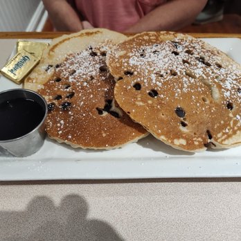 Evelyn's - Chocolate chip pancakes - Breakfast & Brunch Near Me - Annapolis, Maryland