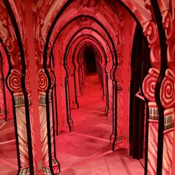 Hollywood Wax Museum - Inside the Mirror Maze