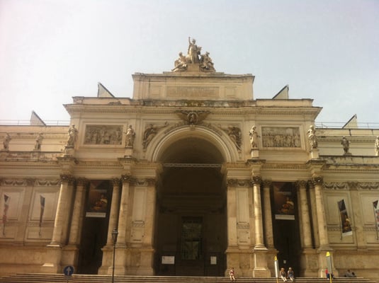 Palazzo delle Esposizioni by null