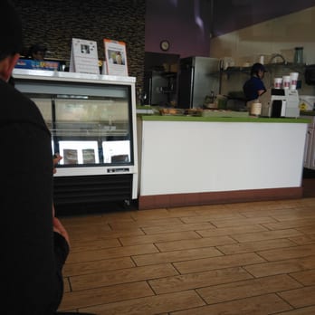 Blenzers - Hard at work, nice crew here!!  ;)) - Juice Bars & Smoothies Near Me - Castro Valley, California