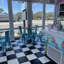 Mermaid’s Dream Ice Cream - Inside the shop