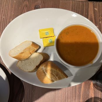 Cuan Mor - Tomato-basil soup. - Gastropubs Near Me - Oban, AGB