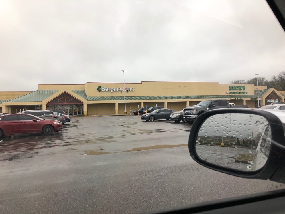 BARGAIN HUNT 550 Stateline Rd W, Southaven, Mississippi Discount