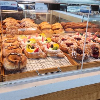 Paris Baguette - Delicious pastries! - Bakeries Near Me - Beaverton, Oregon Paris Baguette - Delicious pastries! - Bakeries Near Me - Beaverton, Oregon