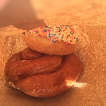 Leucadia Donut Shoppe - Cinnamon roll - Donuts Near Me - Encinitas, California Leucadia Donut Shoppe - Cinnamon roll - Donuts Near Me - Encinitas, California