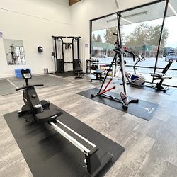 Advanced Care Chiropractic - PT/rehab area