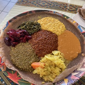 Mesob Ethiopian Restaurant - Veggie sampler - Ethiopian Near Me - Denver, Colorado