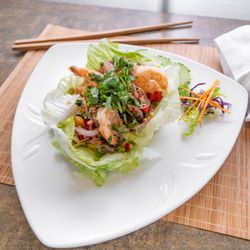 Soybean Asian Grille - Yum Woonsen Salad