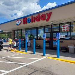 Holiday Station Store